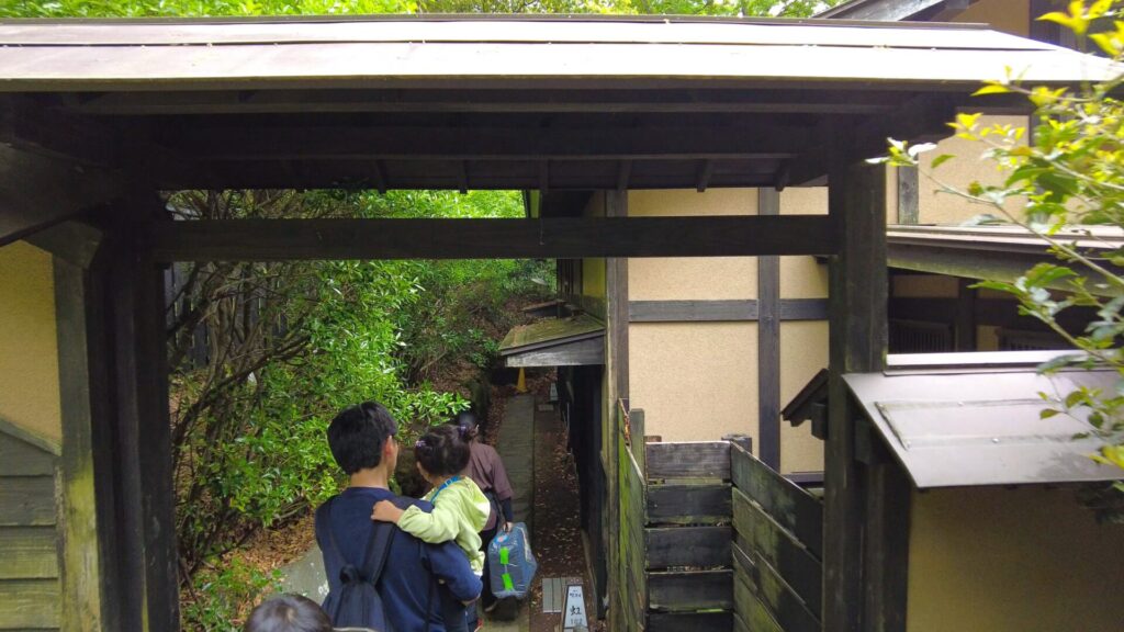 きらの里 離れ 竹ぶえの入り口