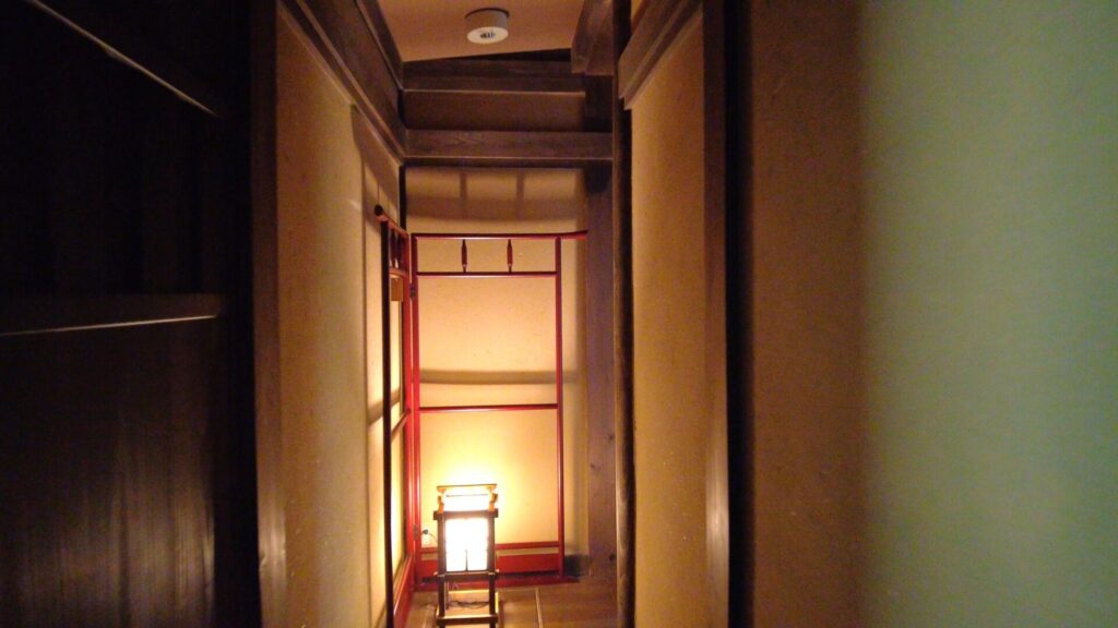 きらの里 離れ 竹ぶえの廊下