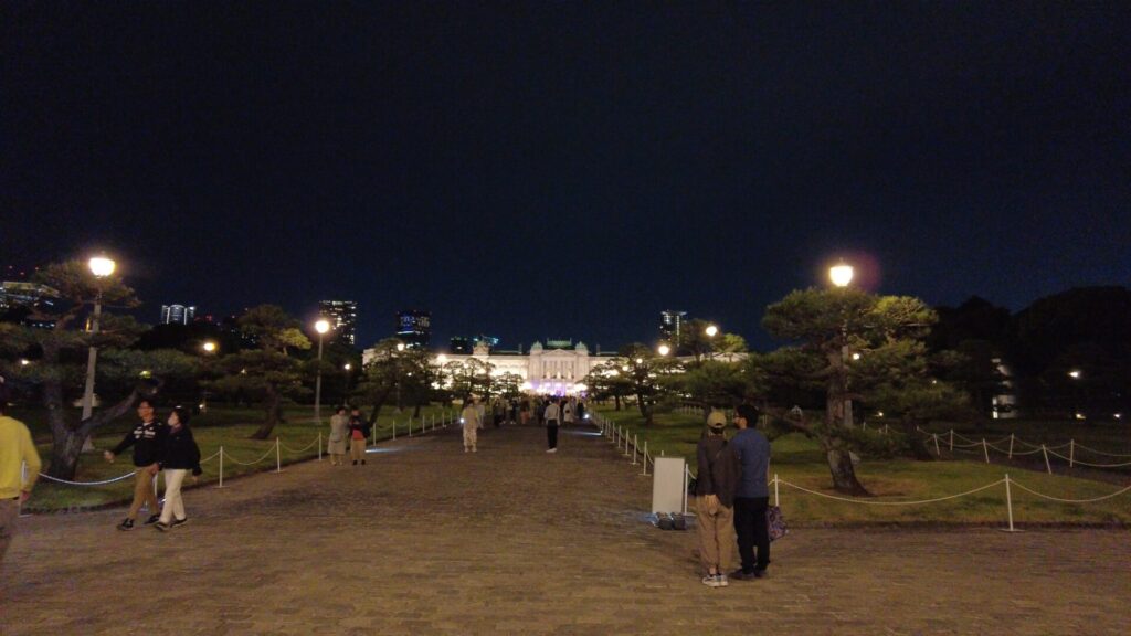 赤坂離宮 夜間公開 正門近くから見る迎賓館